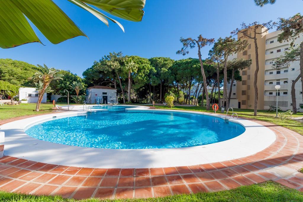 Ferienwohnung Apartamento Club Algaida Beach Sitio de Calahonda Exterior foto